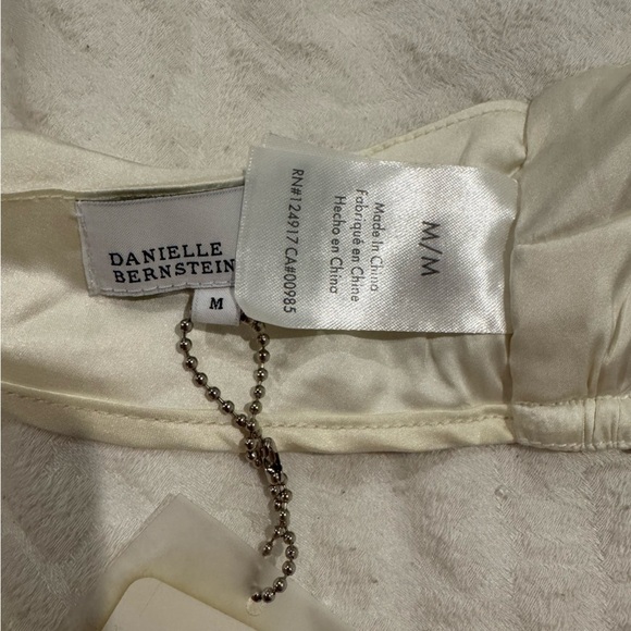 DANIELLE BERNSTEIN HIGH NECK STRETCH CHARMEUSE HALTER TOP white - Picture 4 of 6